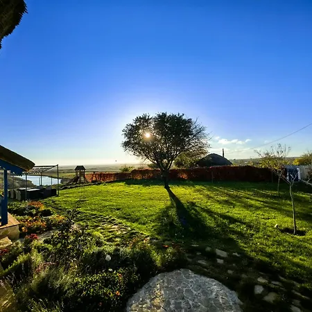 Portita Spre Delta דירה