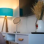 Portita Spre Delta Apartamento