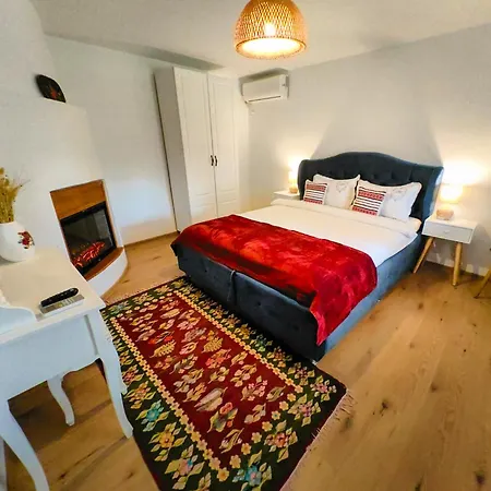 Portita Spre Delta *